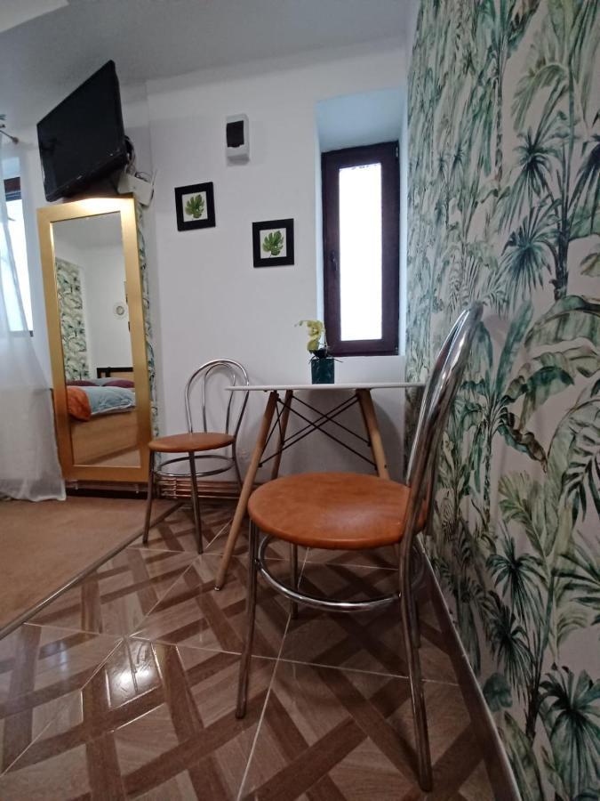 Studio Republicii Appartamento Braşov Esterno foto