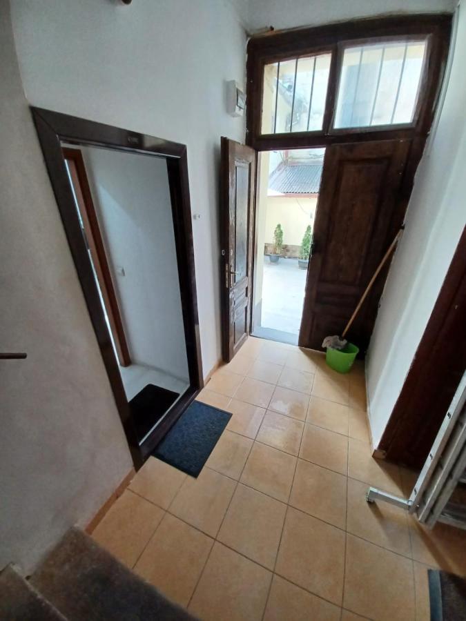 Studio Republicii Appartamento Braşov Esterno foto